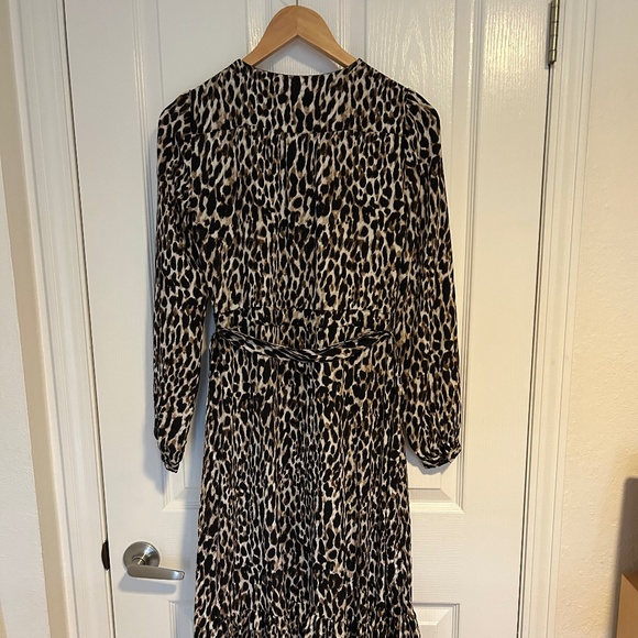 Banana Republic Leopard Midi Dress - Picture 2 of 5
